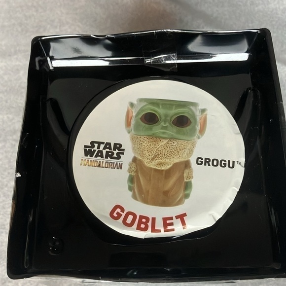 Star Wars Mandalorian Grogu Goblet With Hard Cherry Candy Collectable - Picture 5 of 7